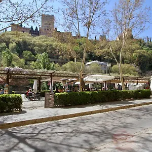Inside Paseo De Tristes Appartamento Granada